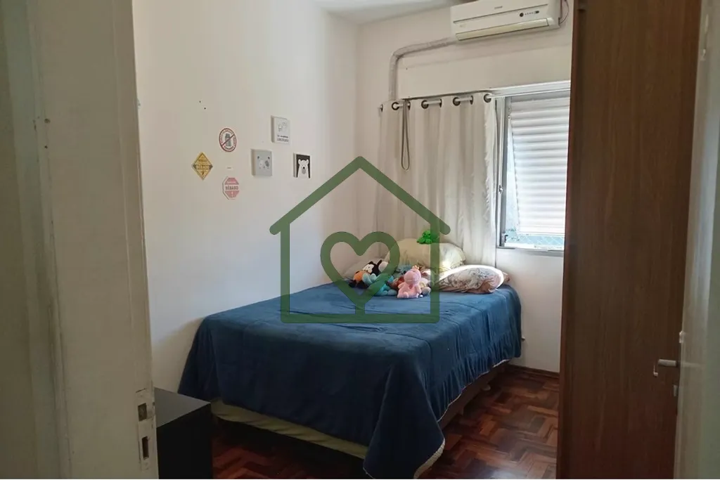 Imagem Descubra o seu novo lar no coração de Porto Alegre, no bairro Camaquã! Este encantador apartament...