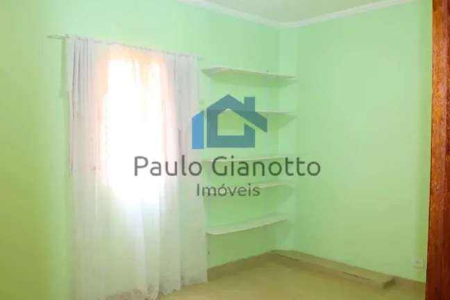 Imagem Imóvel à venda com 03 casas independentes em Cotia