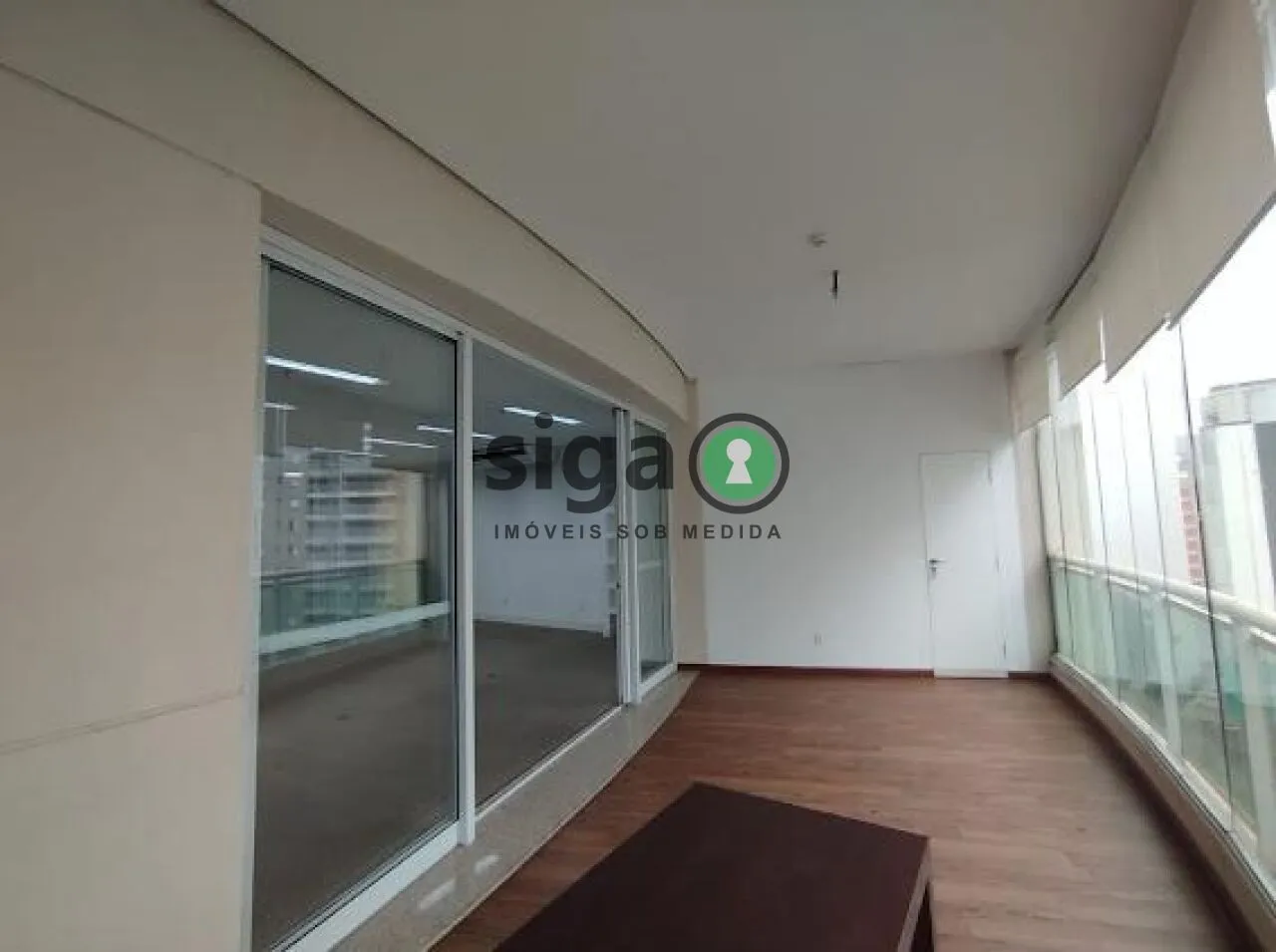 Imagem Conjunto Comercial a Venda e Locação em Cerqueira César com 166 m², Sem mobília.
