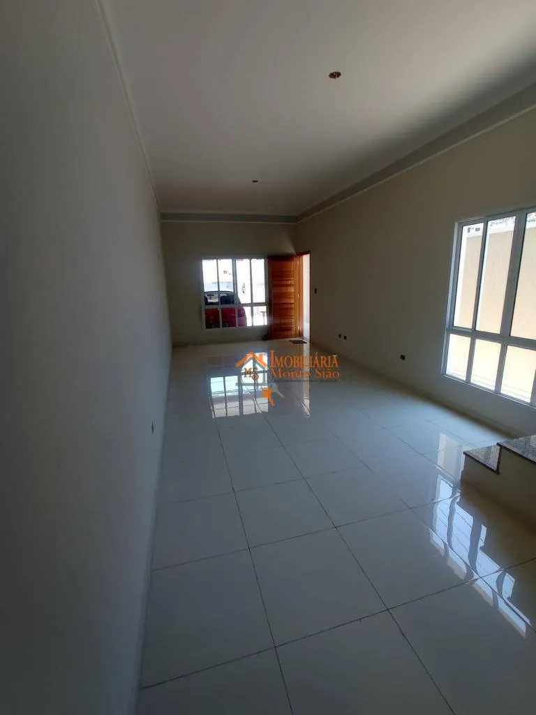 Imagem Sobrado com 3 dormitórios à venda, 125 m² por R$ 780.000,00 - Vila Milton - Guarulhos/SP