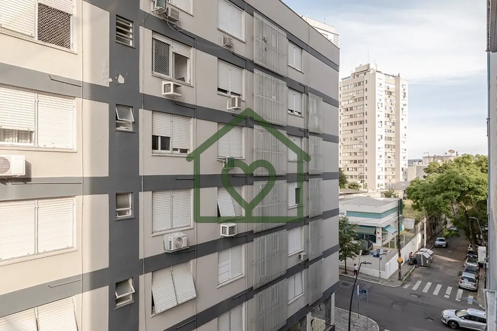 Imagem Viva a histÃ³ria de Porto Alegre com este incrÃ­vel apartamento localizado na rua Duque de Caxias nÂ...