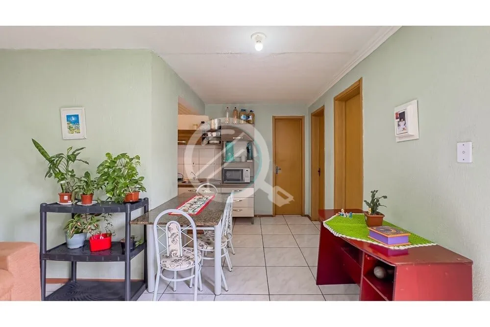 Imagem Descubra o seu novo lar no bairro Partenon. Este apartamento residencial à venda apresenta uma opor...