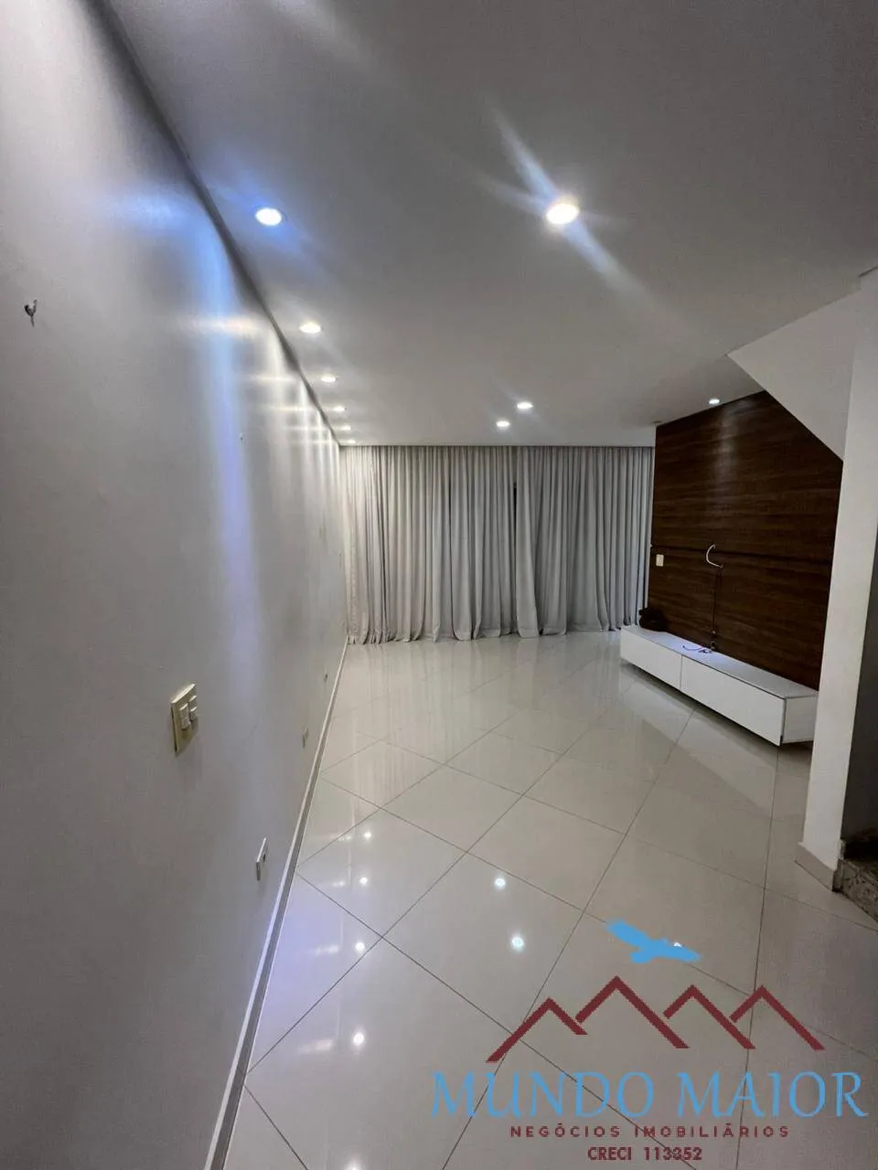 Imagem Sobrado Luxo à Venda: Jardim Las Vegas, Santo André/SP - 3 Qts + Quintal!