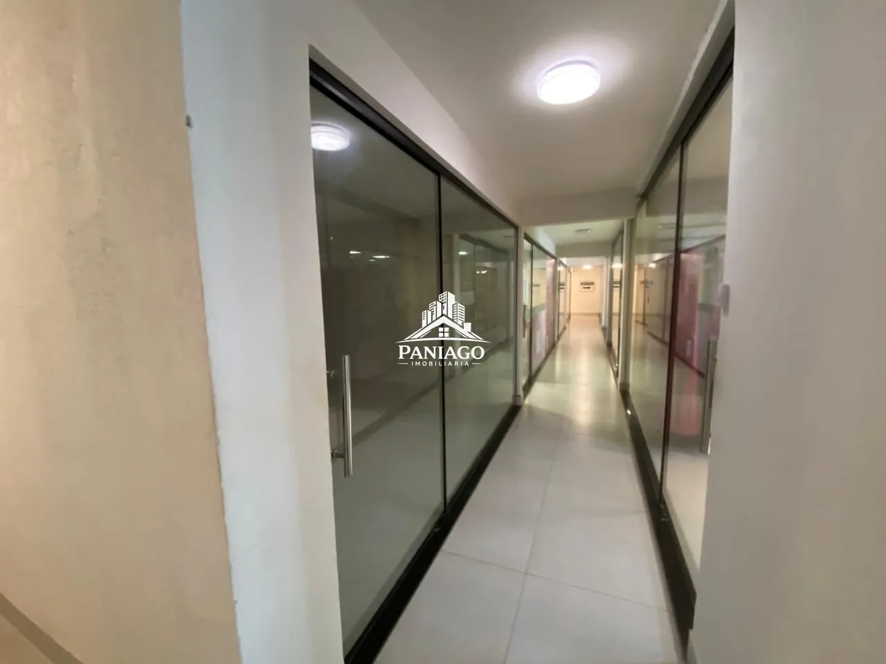 Imagem Sala comercial para locação próximo Av. Miguel Sutil, Cuiabá-MT