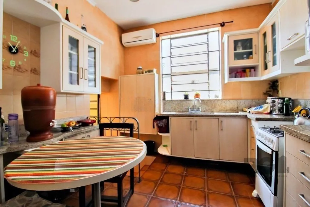 Imagem Casa 4 Dormitórios Bairro Gloria.