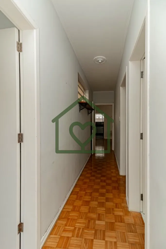 Imagem No bairro Medianeira Amplo e confortável apartamento, reformado, com 3 dormitórios, 1 suíte e 114...