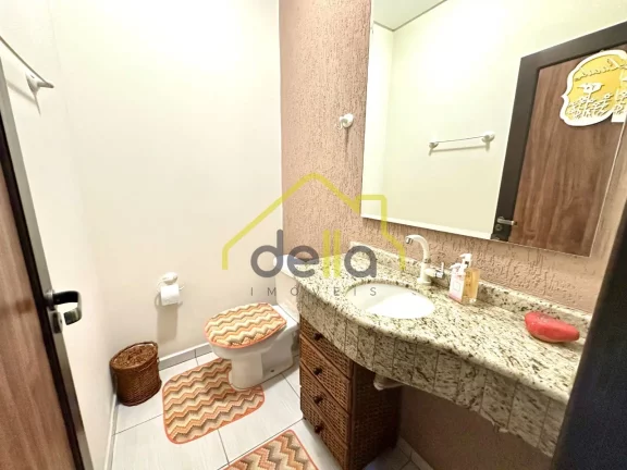 Imagem Casa alto padrão com 4 dormitórios averbada e com fácil acesso para BR 101!
