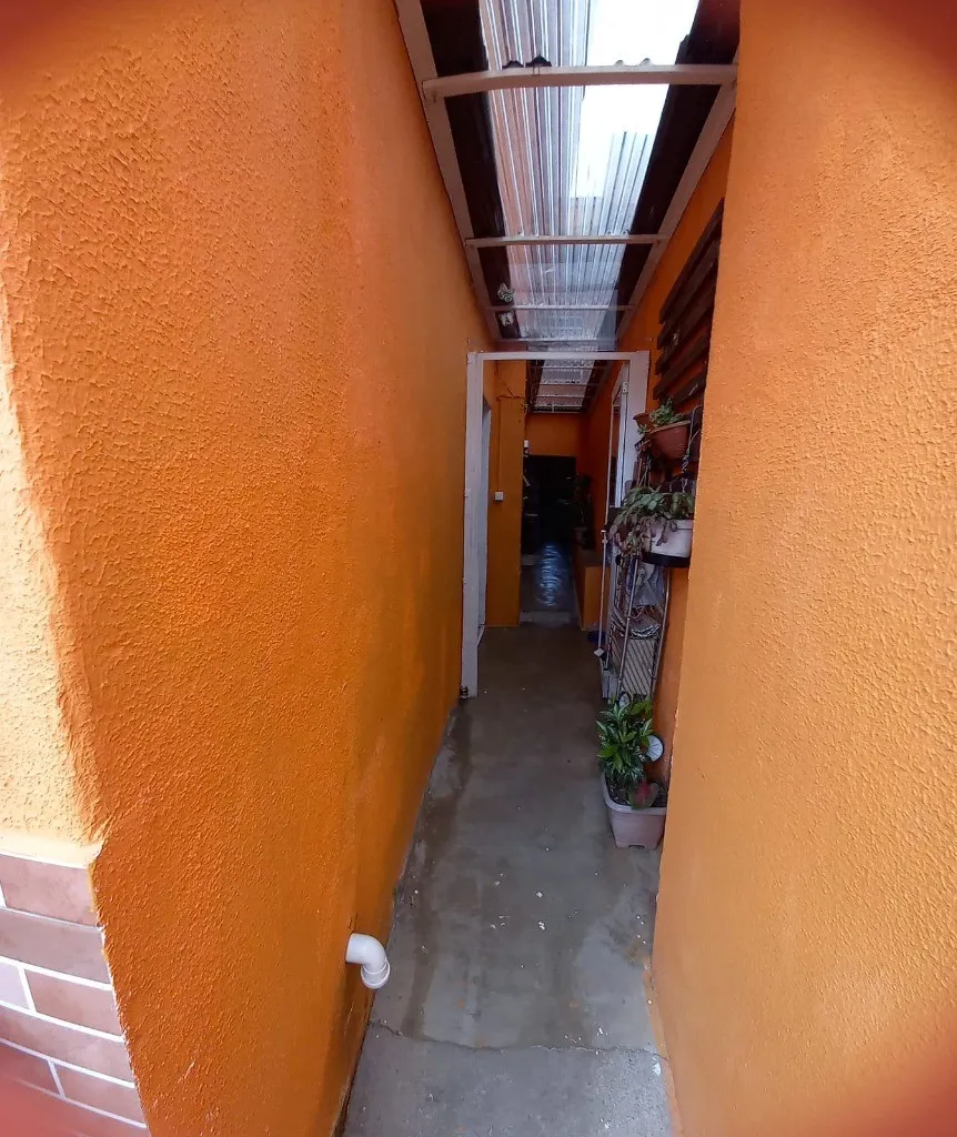 Imagem Oportunidade Imperdível: Casa à Venda na Vila Bela Vista, Santo André-SP com 4 quartos, 2 banheiros e 2 vagas de garagem