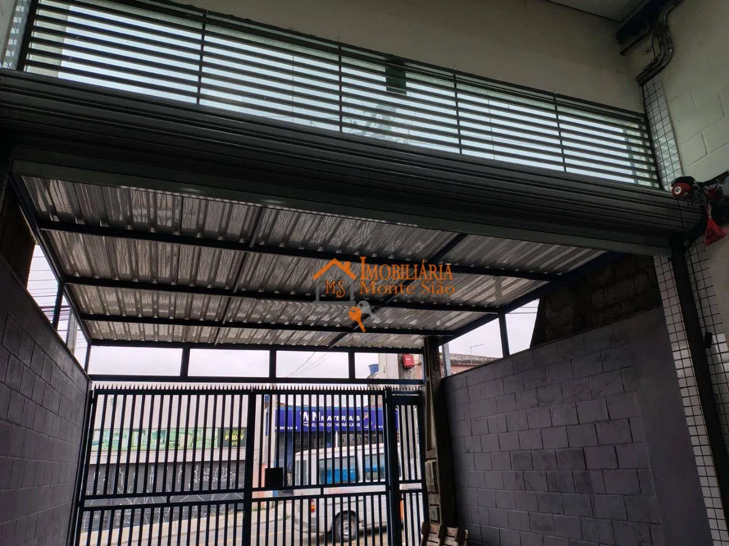 Imagem Salão para alugar, 170 m² por R$ 6.062,89/mês - Vila Nova Bonsucesso - Guarulhos/SP
