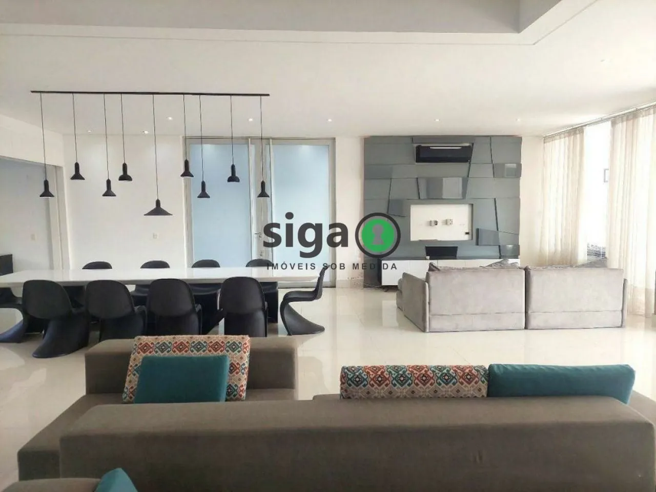 Imagem Casa em condomínio fechado na Granja Viana 4 suites 4 vagas