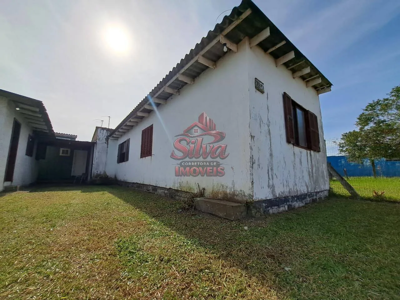 Imagem Terreno com 3 casas em Mariluz