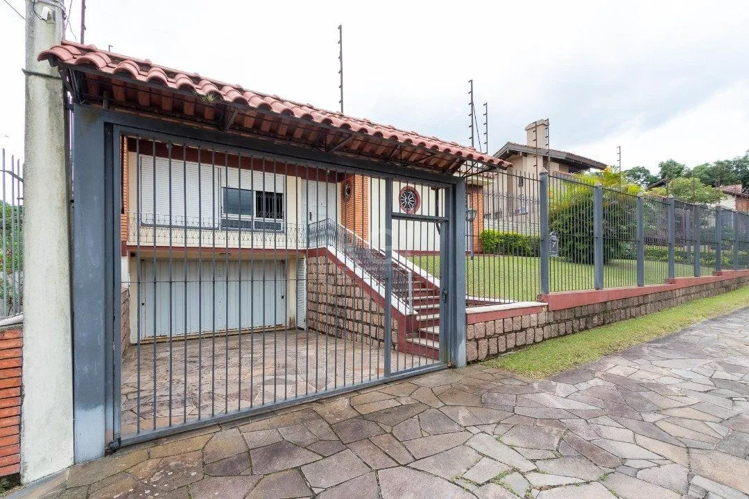 Imagem Casa para Venda - 280m², 4 dormitórios, sendo 1 suites, 3 vagas - Vila Assunção