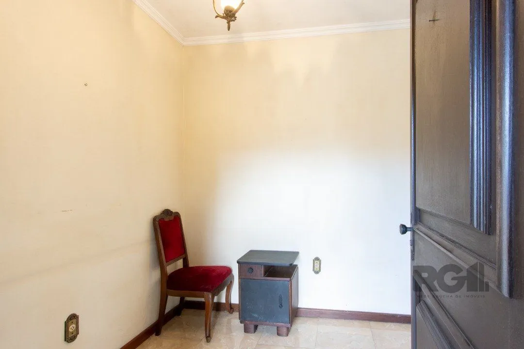 Imagem Casa para Venda - 200m², 3 dormitórios, sendo 1 suites, 3 vagas - Jardim Verde