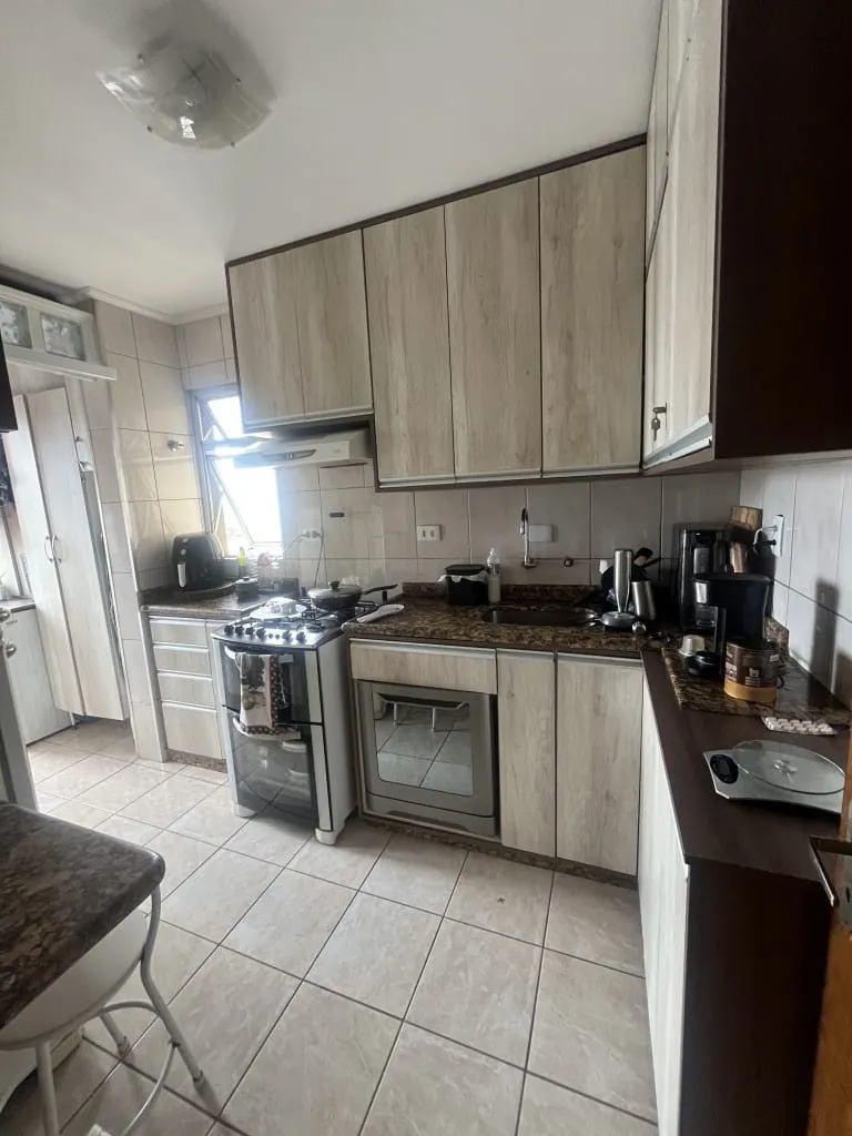 Imagem VENDO EXCELENTE APARTAMENTO NO BAIRRO VILA EMIR!