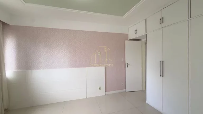 Imagem Apartamento 4 Quartos à Venda em Salvador | 212m², Reformado, 2 Suítes e 2 Vagas