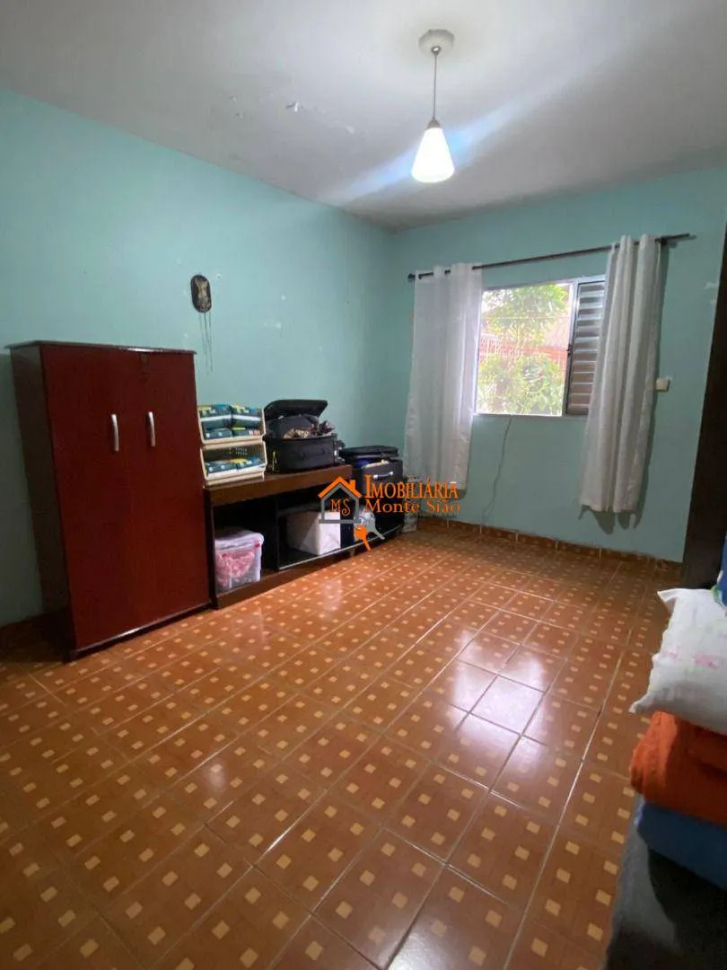 Imagem Oportunidade Única! Casa Térrea com 3 Quartos, Suíte e Quartos Extras em Localização Privilegiada em Guarulhos!