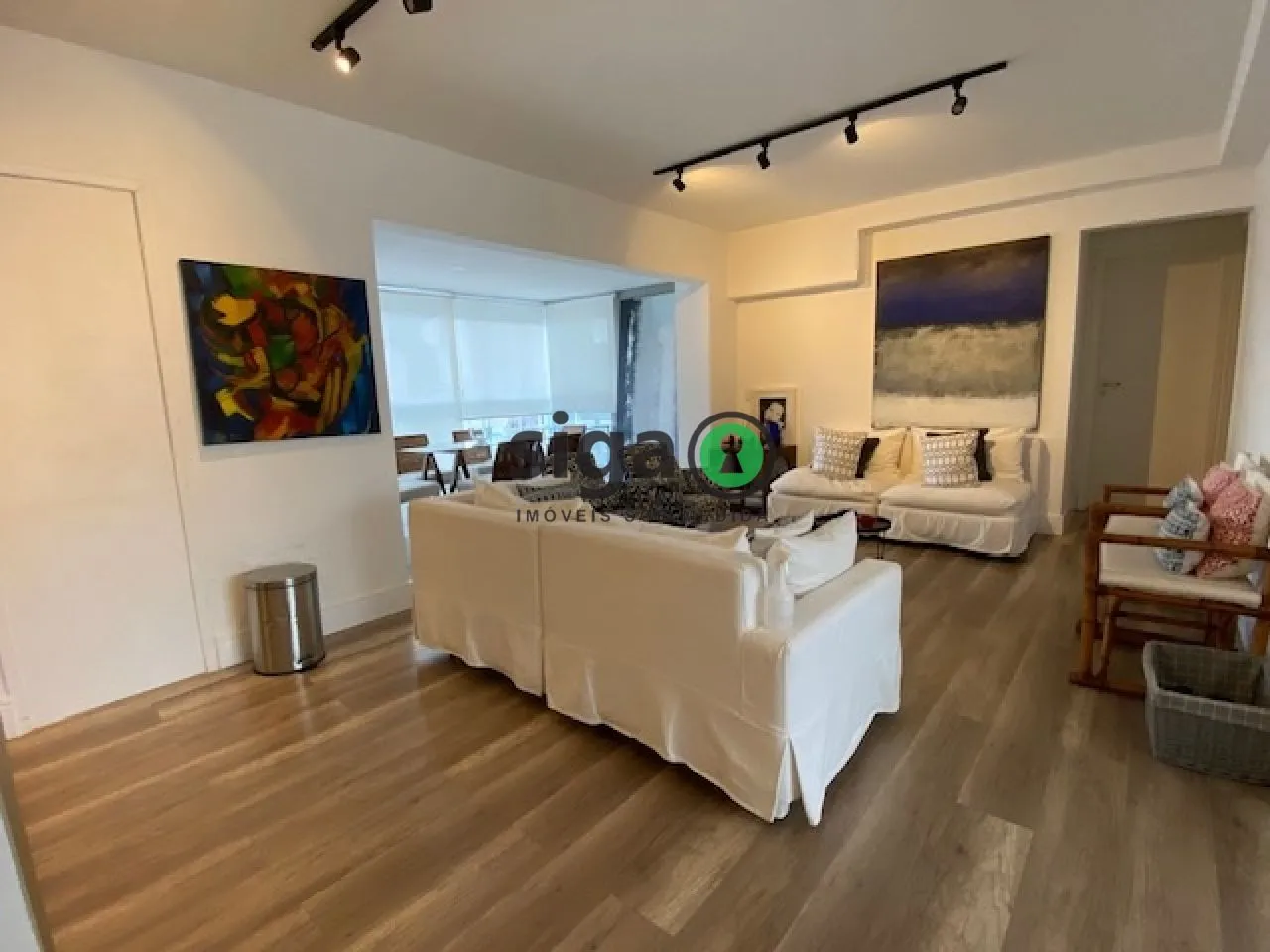 Imagem Lindo apto semi mobiliado, com 2 suites, 2 vagas, em Pinheiros