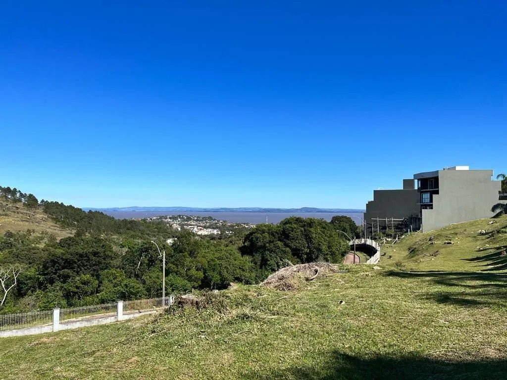 Imagem Terreno com 400 m² no bairro Aberta dos Morros