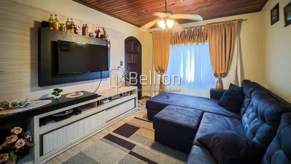 Imagem Belíssima casa no bairro dos lagos em rodeio.