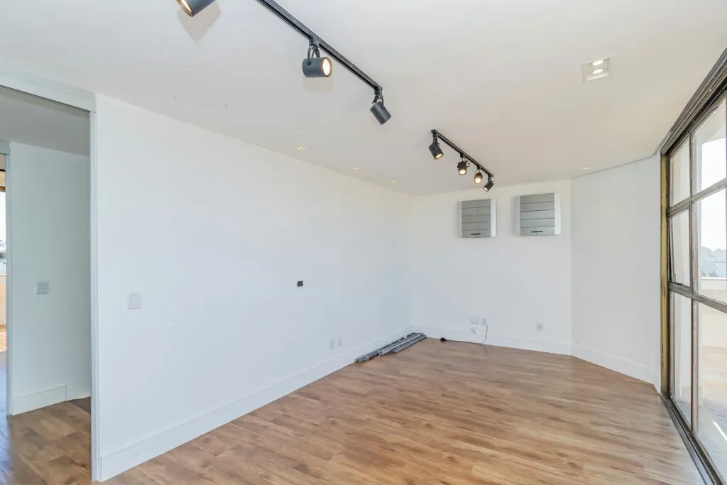 Imagem Sala / Conjunto Comercial à venda no Bairro Moinhos de Vento - Porto Alegre