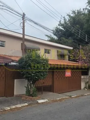 Foto do imóvel Sobrado com 5 quartos e 6 vagas no Jardim das Flores, Osasco - Academia