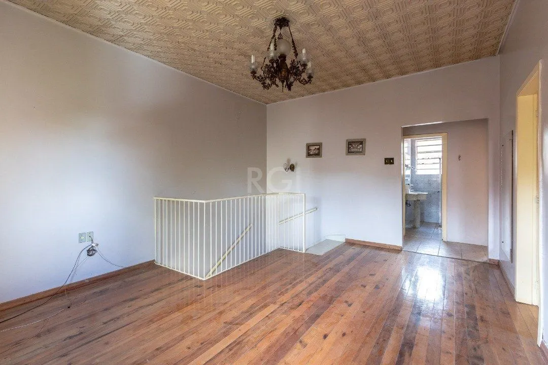 Imagem Casa para Venda - 118m², 2 dormitórios, 2 vagas - Medianeira