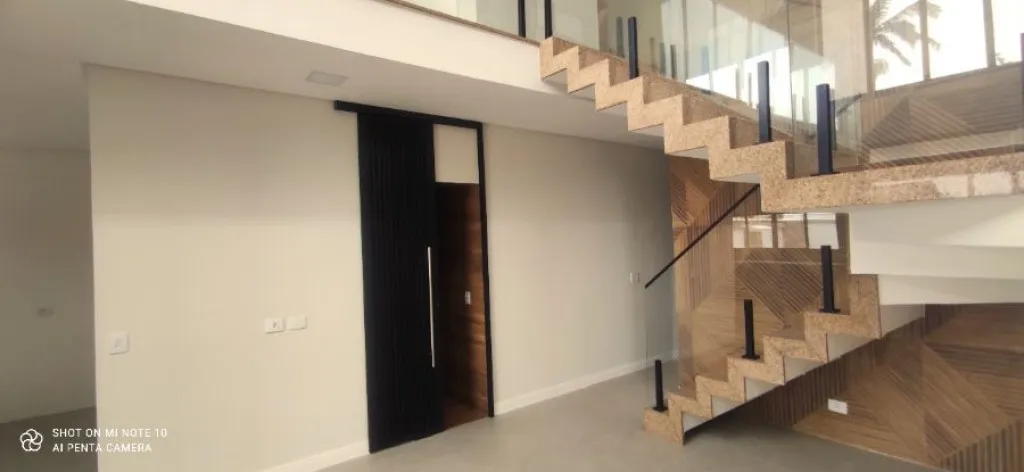 Imagem CASA COM 185,00 m² - FLÓRIDA - PRAIA GRANDE SP