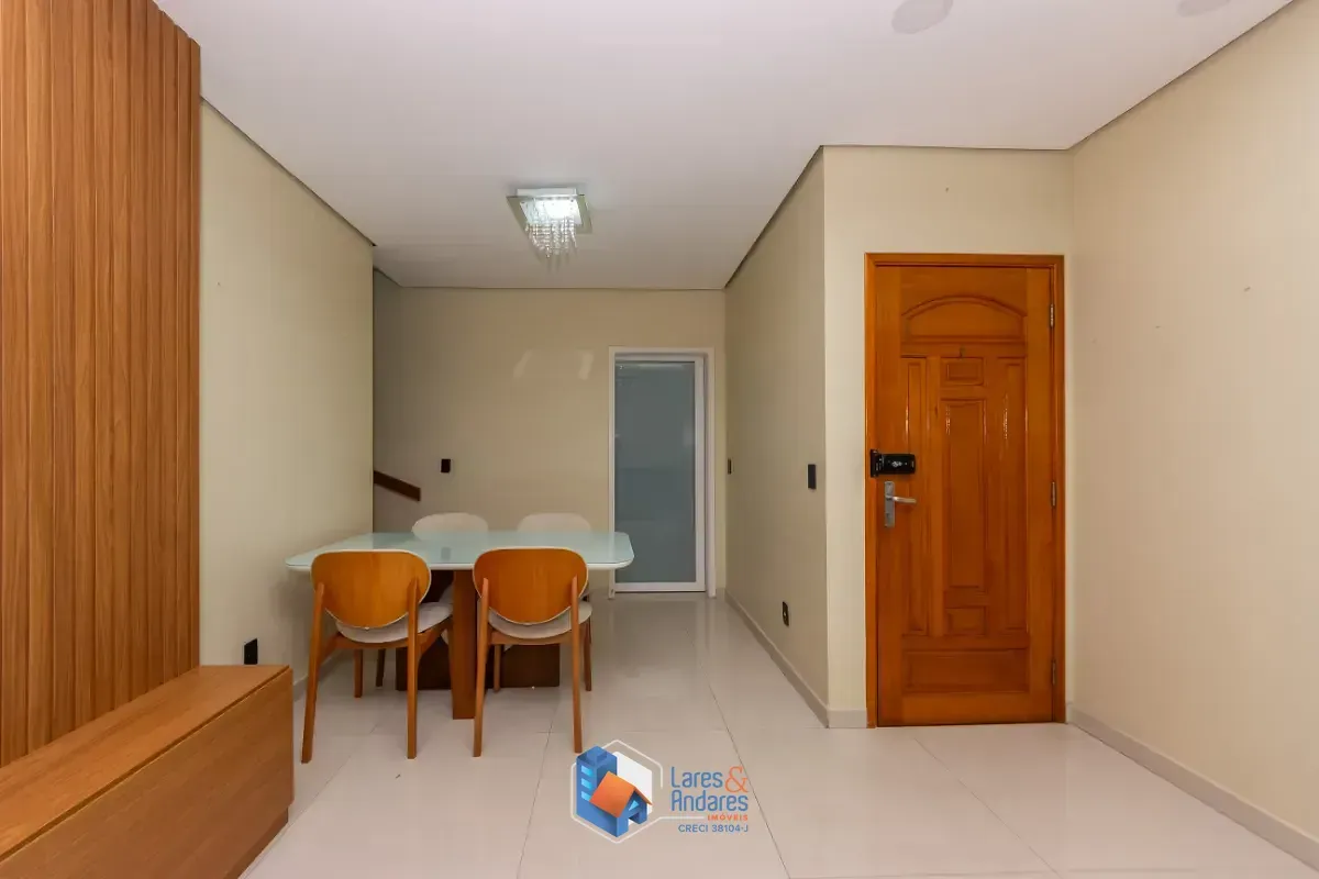 Imagem Casa no condomínio Villa Colibri para venda com 4 quartos, sendo 1 suíte, 128m²