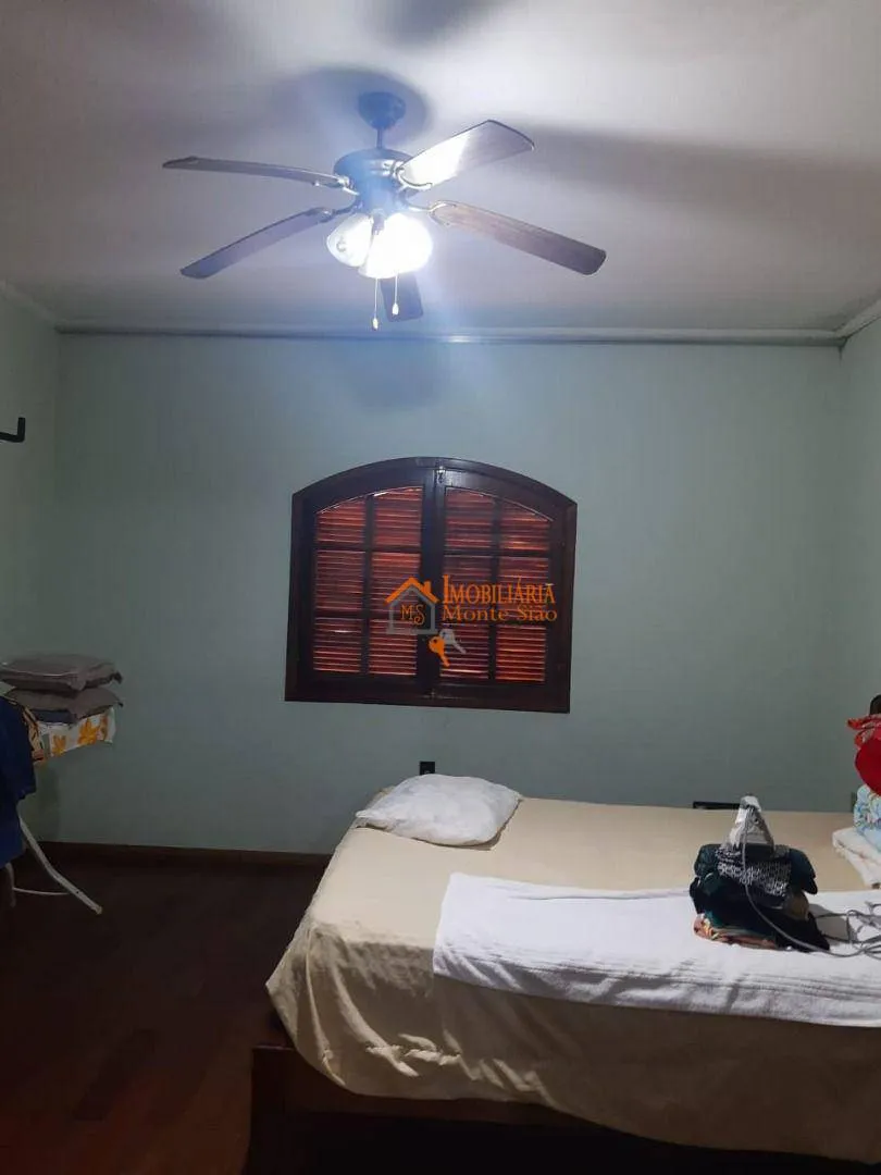 Imagem Sobrado com 3 dormitórios à venda por R$ 649.000,00 - Vila Carmela I - Guarulhos/SP