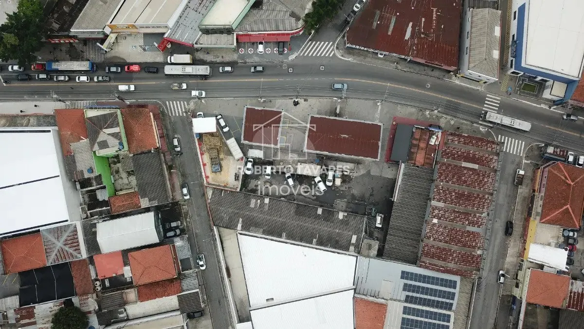 Imagem Oportunidade para construtores e investidores!!! 2.629m² - Esquina - Testada de 73m!