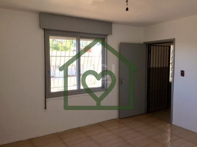 Imagem Apartamento localizado no bairro Bom Jesus, com 85m² no 2º andar, frente. Imóvel com 3 dormitóri...