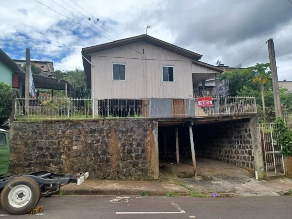 Imagem Casa para Venda em Concórdia, Santa Cruz, 4 dormitórios, 1 banheiro