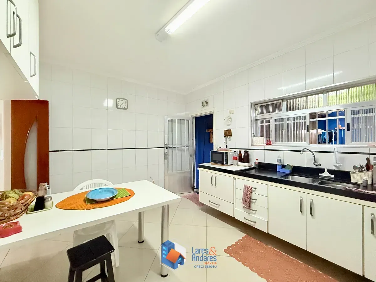 Imagem Sobrado para venda em Jardim dos Lagos com 3 quartos, sendo 3 suítes, 185m²