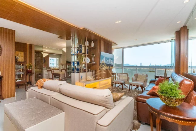 Imagem Apartamento com 4 dormitórios à venda, 190 m² por R$ 7.500.000,00 - Pioneiros - Balneário Camboriú/SC