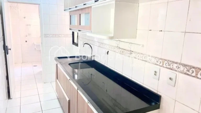 Imagem Apartamento 3 quartos com Suíte e 2 Vagas Condomínio Costa Azul em Campinas - SP

Localizado em um...
