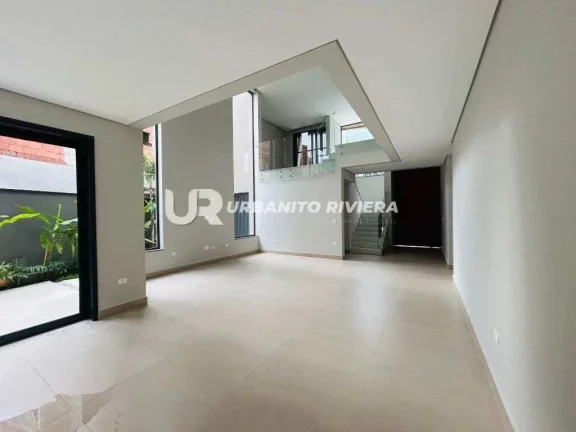 Imagem Oportunidade Rara na Riviera: Casa de Luxo com 6 Suítes no Módulo 16