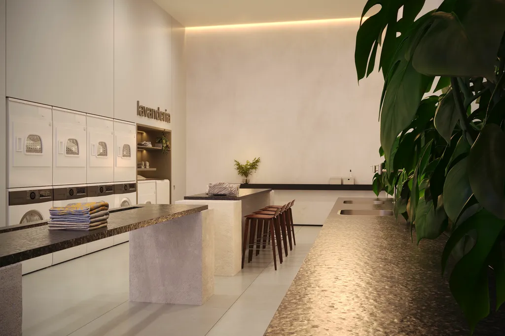 Imagem Apartamento à venda em Curitiba-PR, Centro: 2 quartos, 1 banheiro, 39,06m² de área. Acesse já!