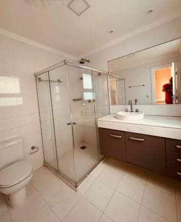 Imagem Casa Alto Padrão à Venda em Alphaville Salvador I ? 4 Suítes | Espaço Gourmet | Piscina | 2 Lotes