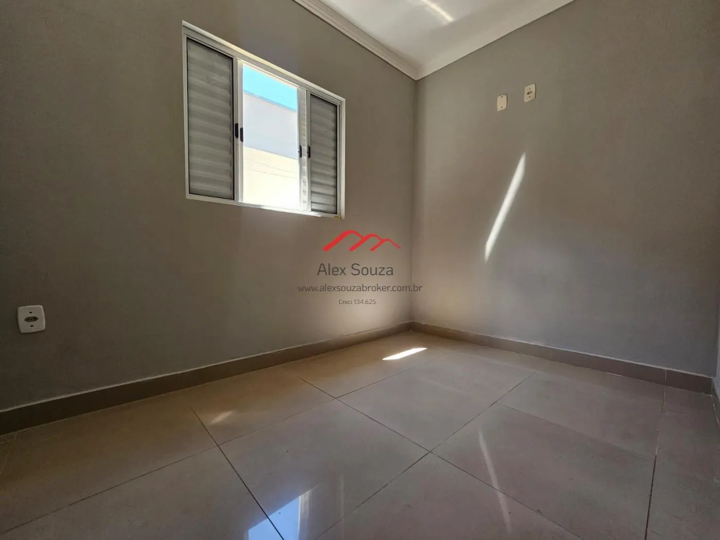 Imagem Casa para Venda em Sumaré, Parque Residencial Salerno (Nova Veneza), 2 dormitórios, 1 suíte, 1 banheiro, 2 vagas