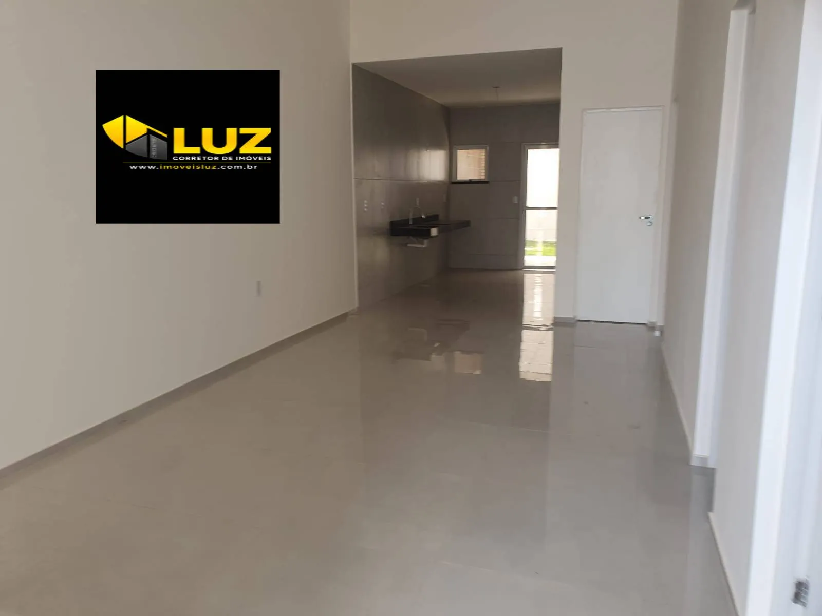 Imagem Casas novas por trás da Casas Freitas pertinho Wasshington Soares!