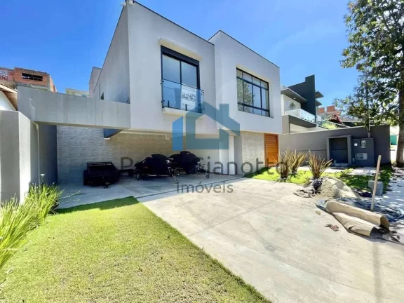 Imagem Casa Nova e Moderna em Condomínio de Cotia