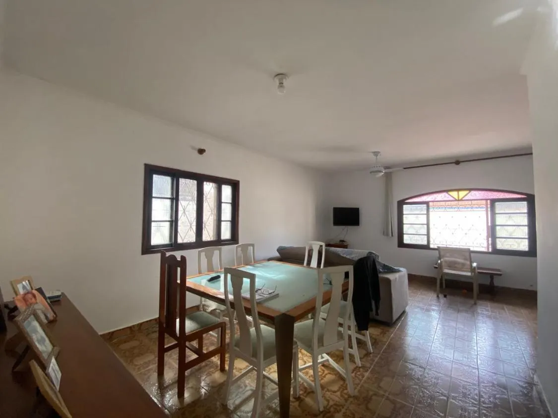 Imagem CASA ISOLADA 3 DORM E EDICULA LADO PRAIA FINANCIAMENTO BANCARIO ITANHAEM