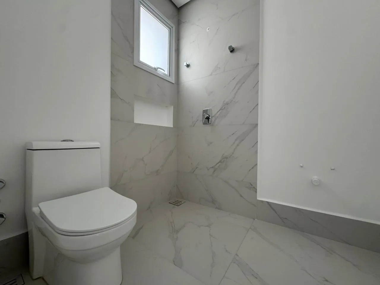 Imagem Apartamento com vista para o mar à venda com 142m2 por R$ 3.250.000,00