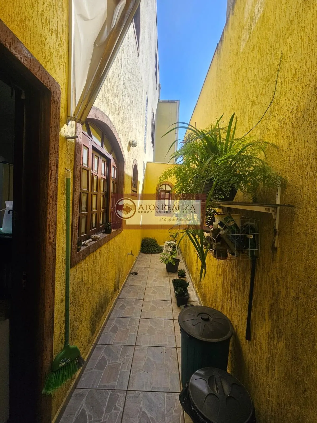 Imagem Sobrado à Venda Vila do Castelo SP: 3 Dorms, 107m², R$800mil