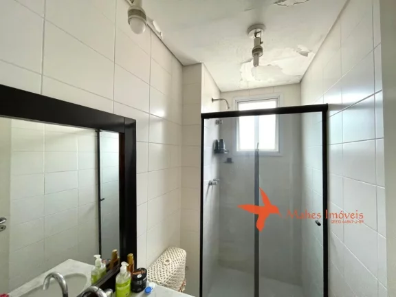 Imagem Oportunidade! Apartamento à venda em Pinheiros, São Paulo-SP: 2 quartos, 1 suíte, 1 sala, 2 banheiros, 1 vaga, 60m² de área.