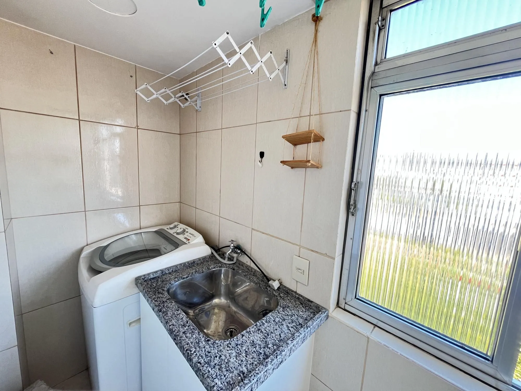 Imagem Apartamento de 2 quartos e 1 vaga de garagem no bairro Farroupilha em POA