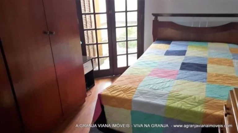 Imagem Casa com 3 dormitórios à venda, 198 m² - GRANJA VIANA – VILA DIVA - Carapicuíba/SP