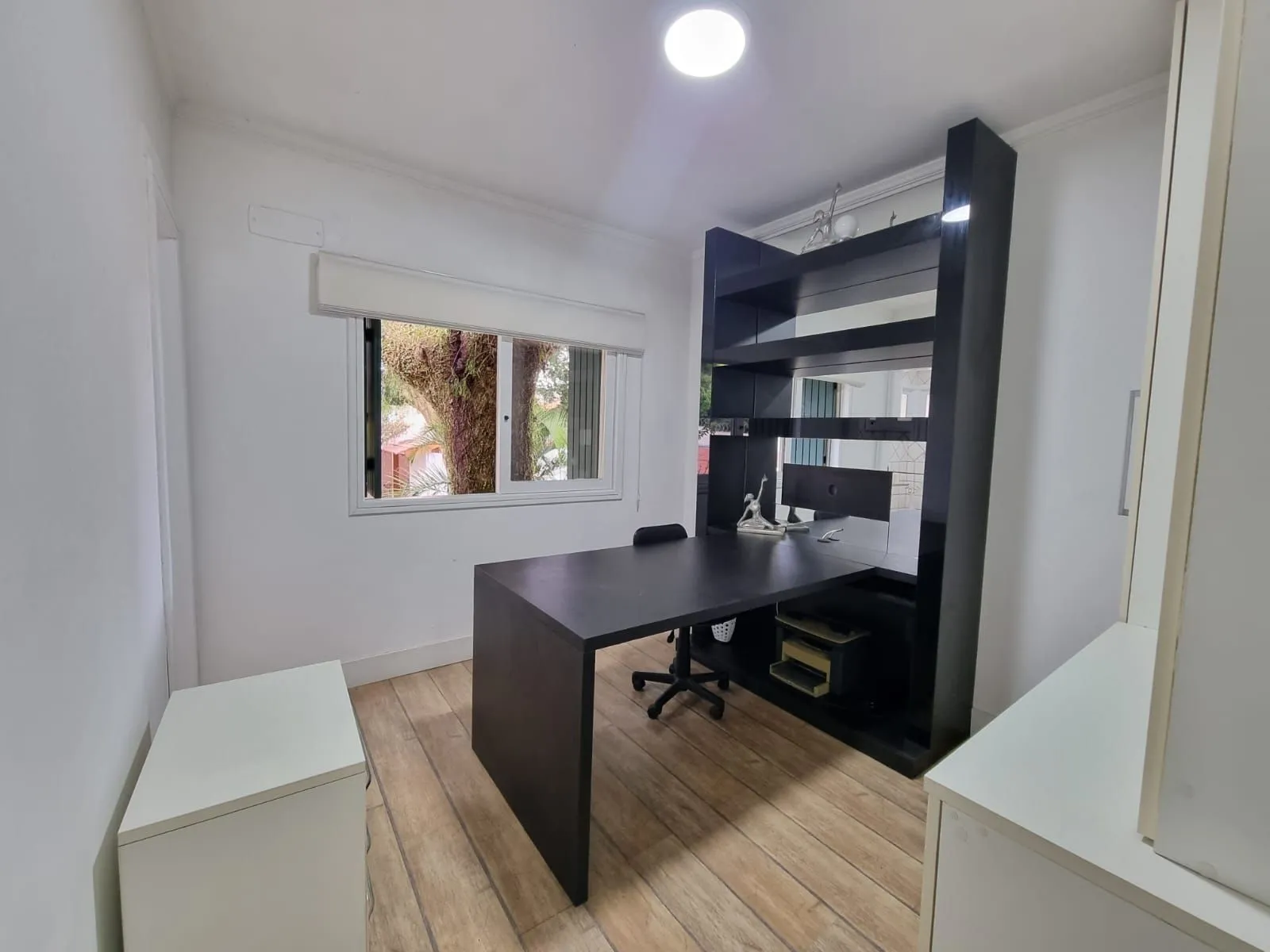 Imagem Casa em Condomínio 3 Suítes / Bairro Ipanema