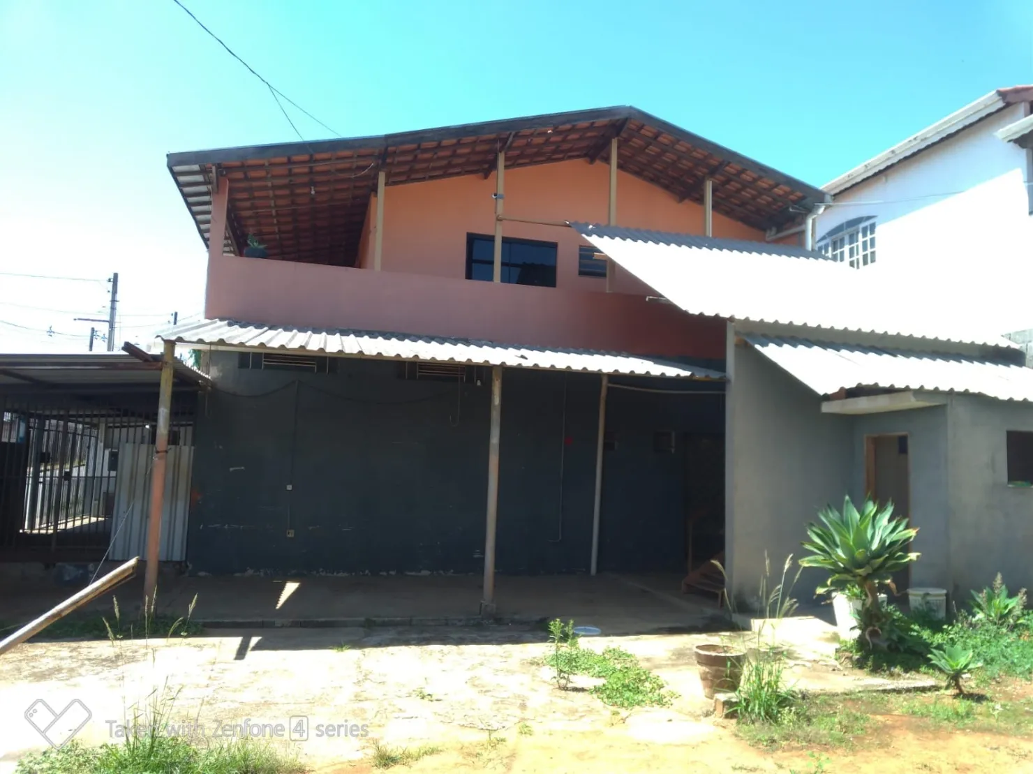 Imagem Casa para Locação 2 Quartos, 4 Vagas, 200M², São Gonçalo, Taubaté - SP