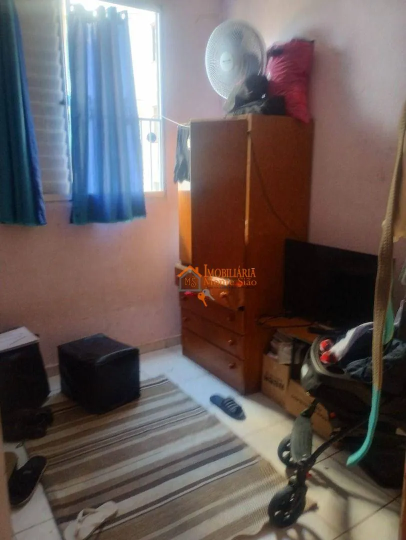 Foto do imóvel Apartamento com 2 dormitórios à venda, 55 m² por R$ 165.000,00 - Pimentas - Guarulhos/SP